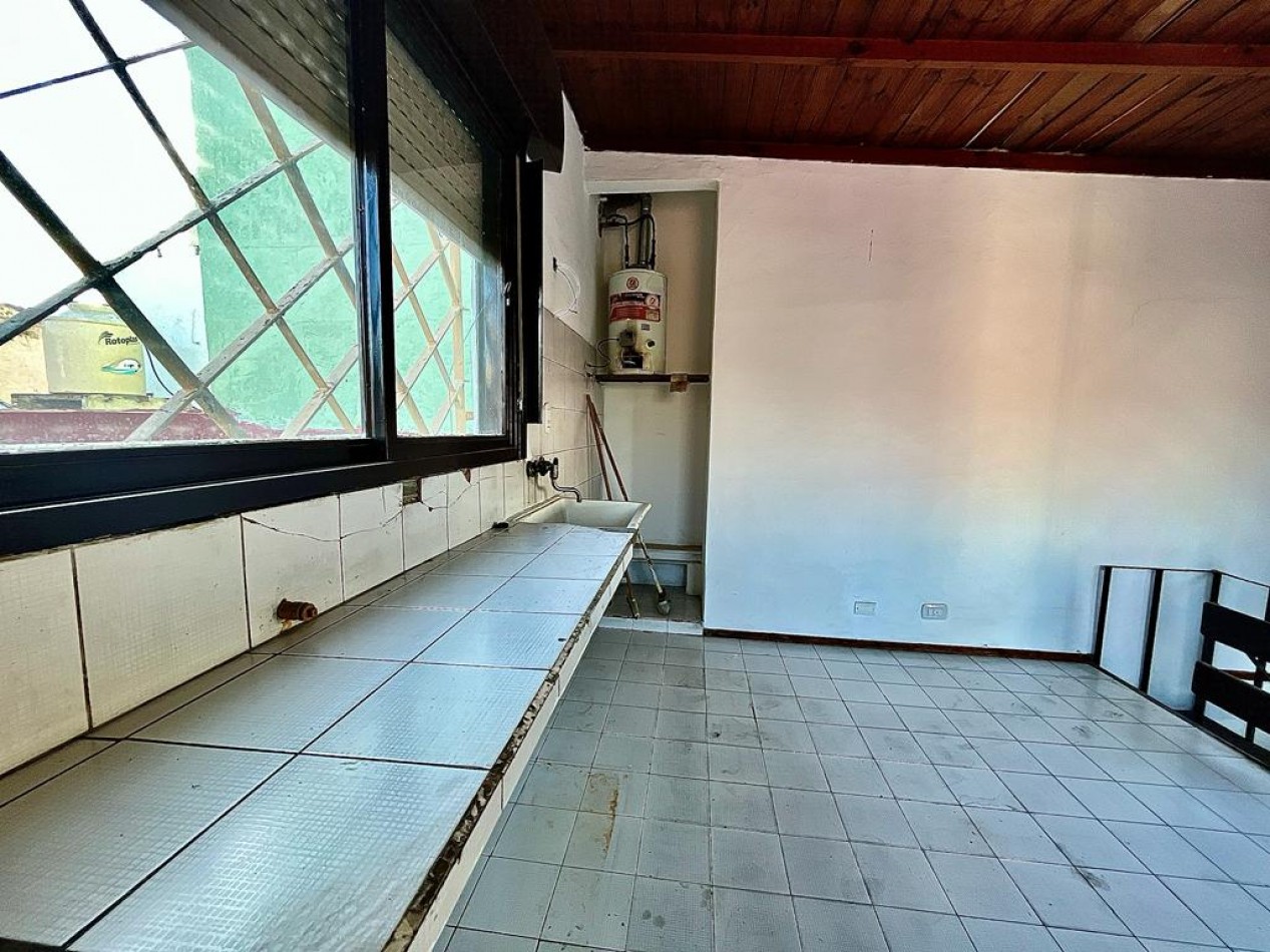 Se Vende PH tres ambientes, interno, con espacio aereo, Remodelado (Villa Lugano)