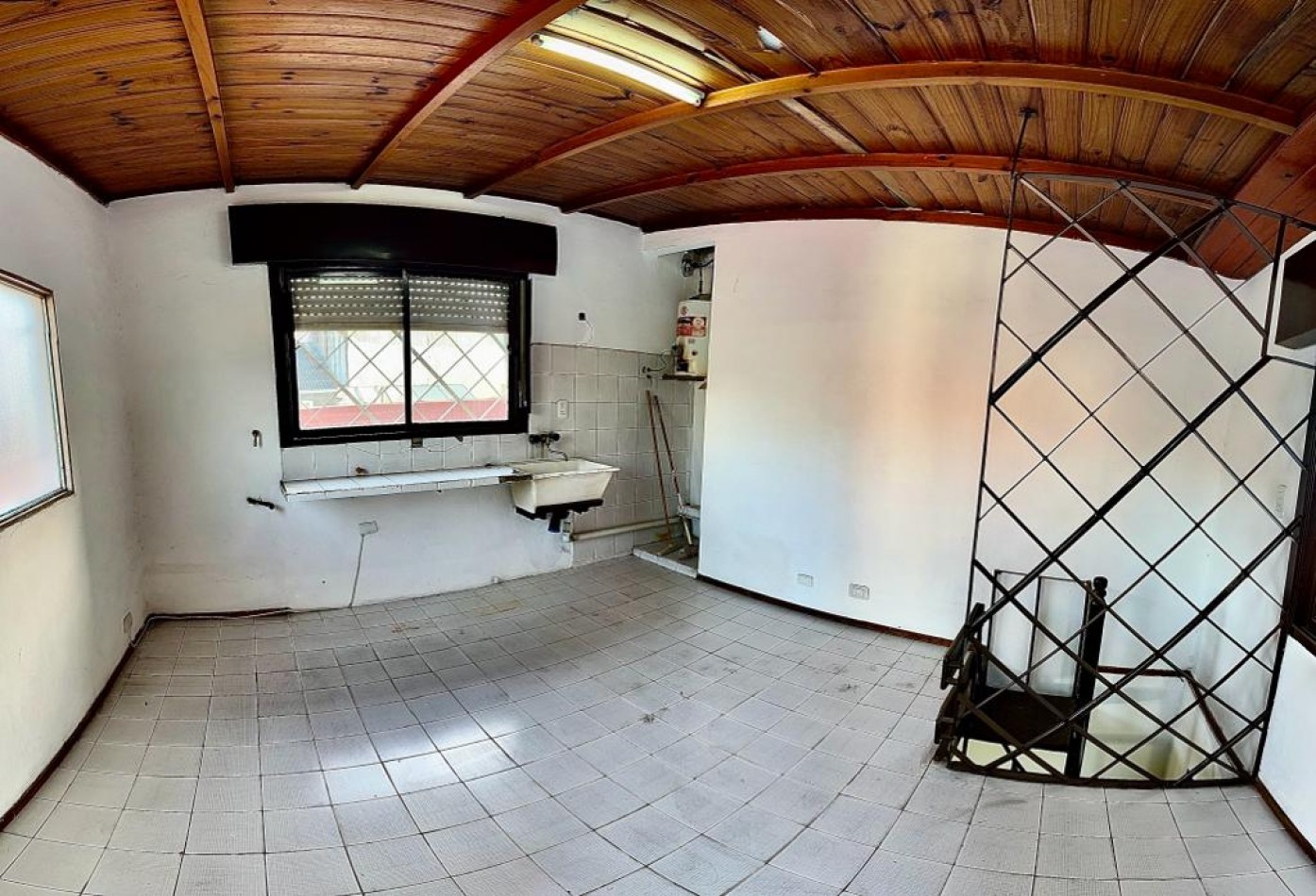 Se Vende PH tres ambientes, interno, con espacio aereo, Remodelado (Villa Lugano)