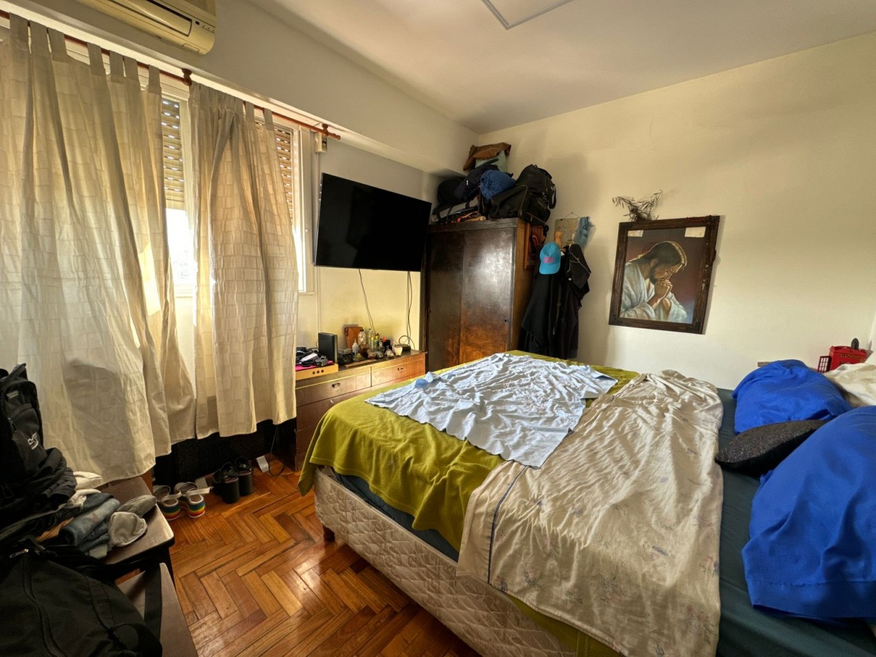 Se Vende Departamento cuatro ambientes (Monte Castro)