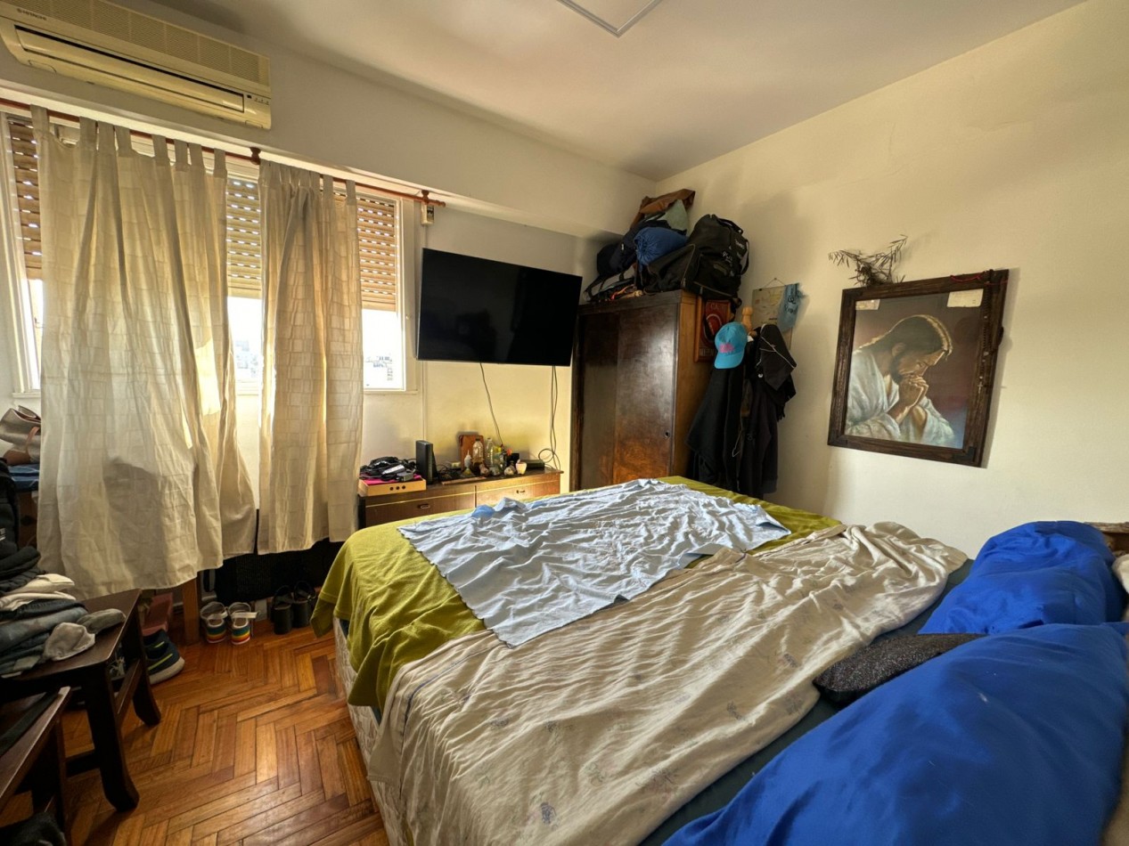 Se Vende Departamento cuatro ambientes (Monte Castro)