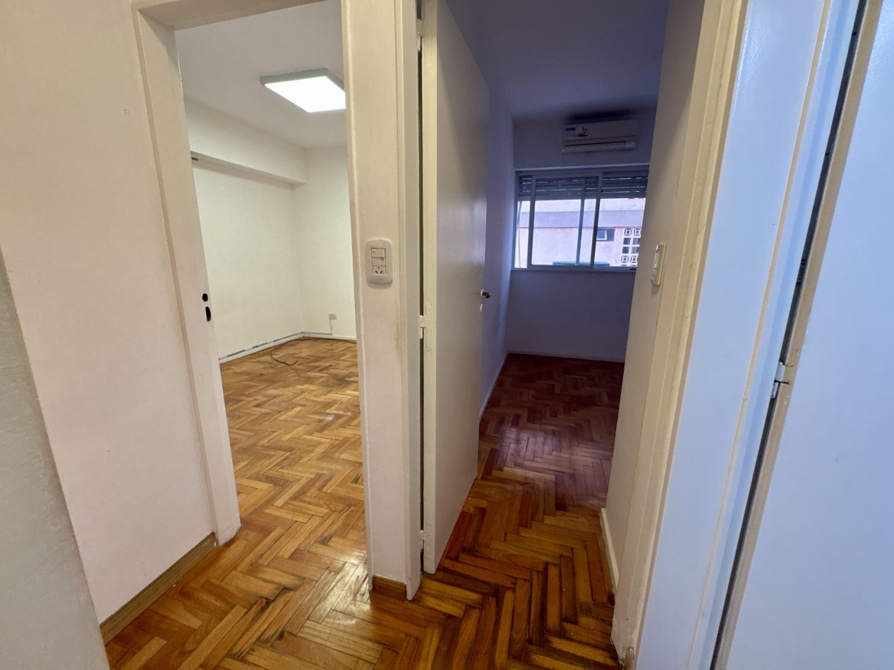 Se Vende Departamento cuatro ambientes (Monte Castro)