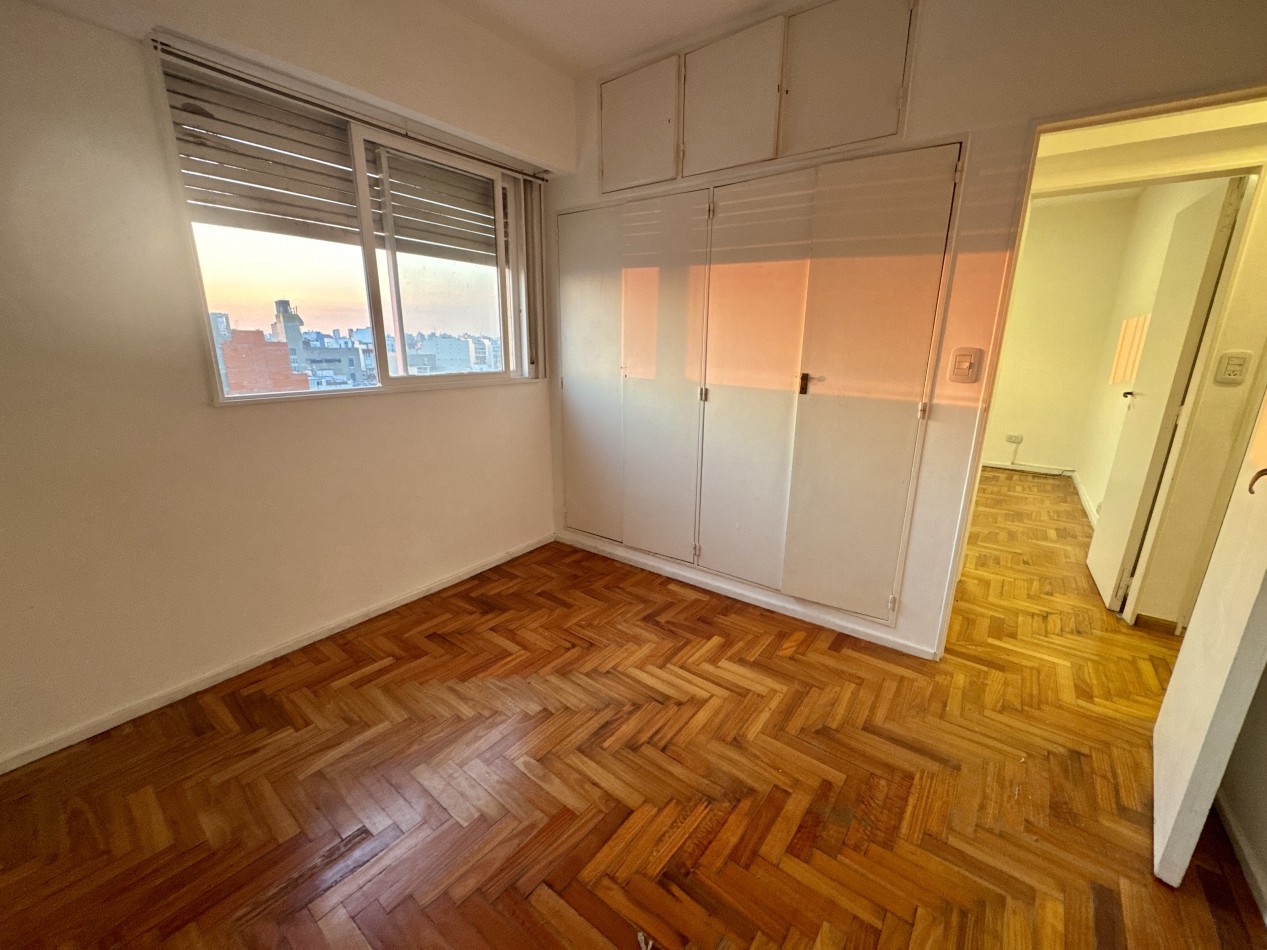 Se Vende Departamento cuatro ambientes (Monte Castro)
