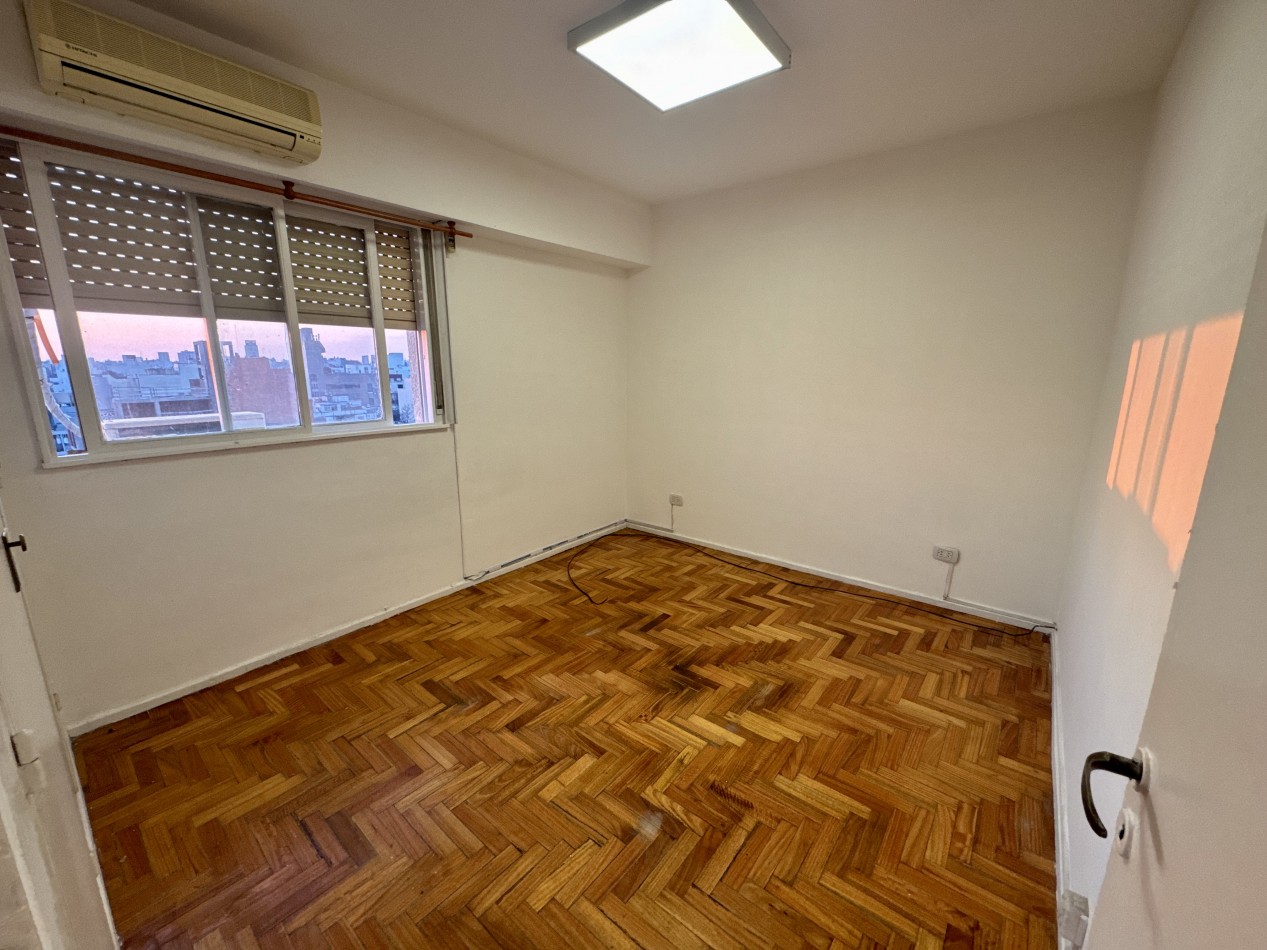 Se Vende Departamento cuatro ambientes (Monte Castro)