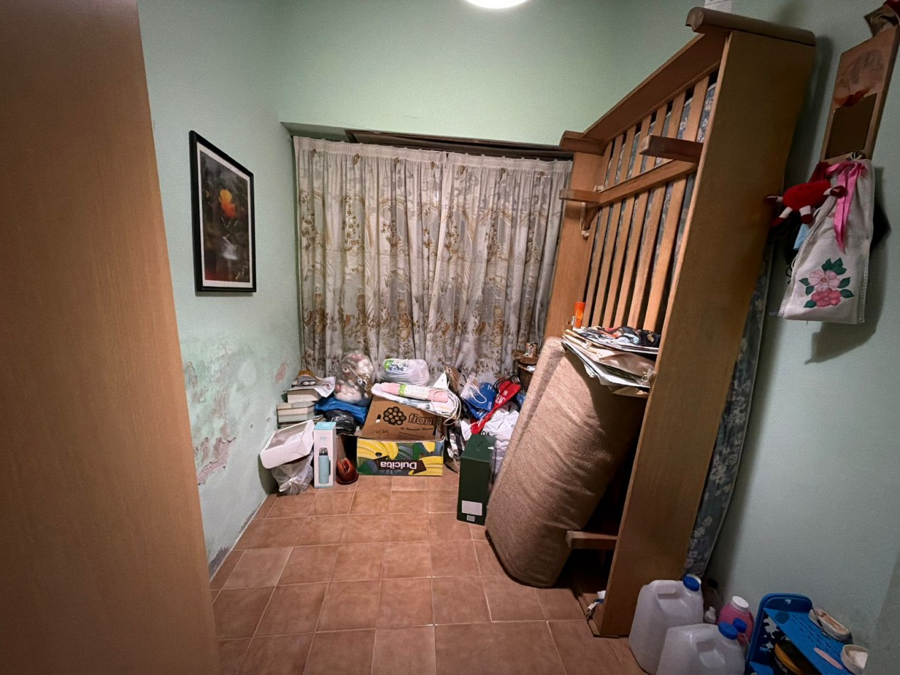Se Vende Casa Cuatro ambientes, cochera doble (Lomas del Mirador)