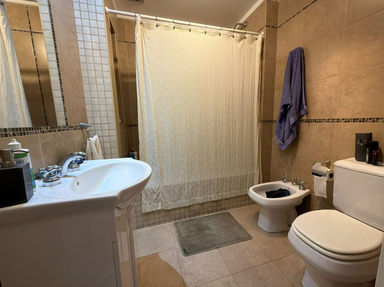 Se Vende Departamento dos amb con cochera (Villa Luro)