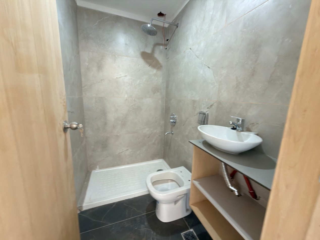 Se alquila departamento tres ambientes (Villa Lugano)