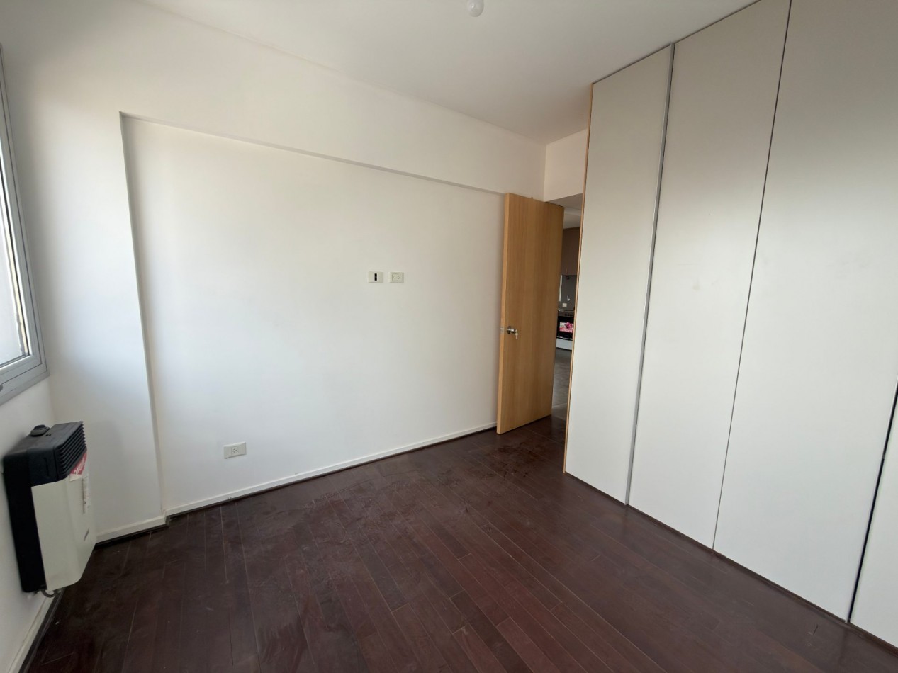 Se alquila departamento tres ambientes (Villa Lugano)