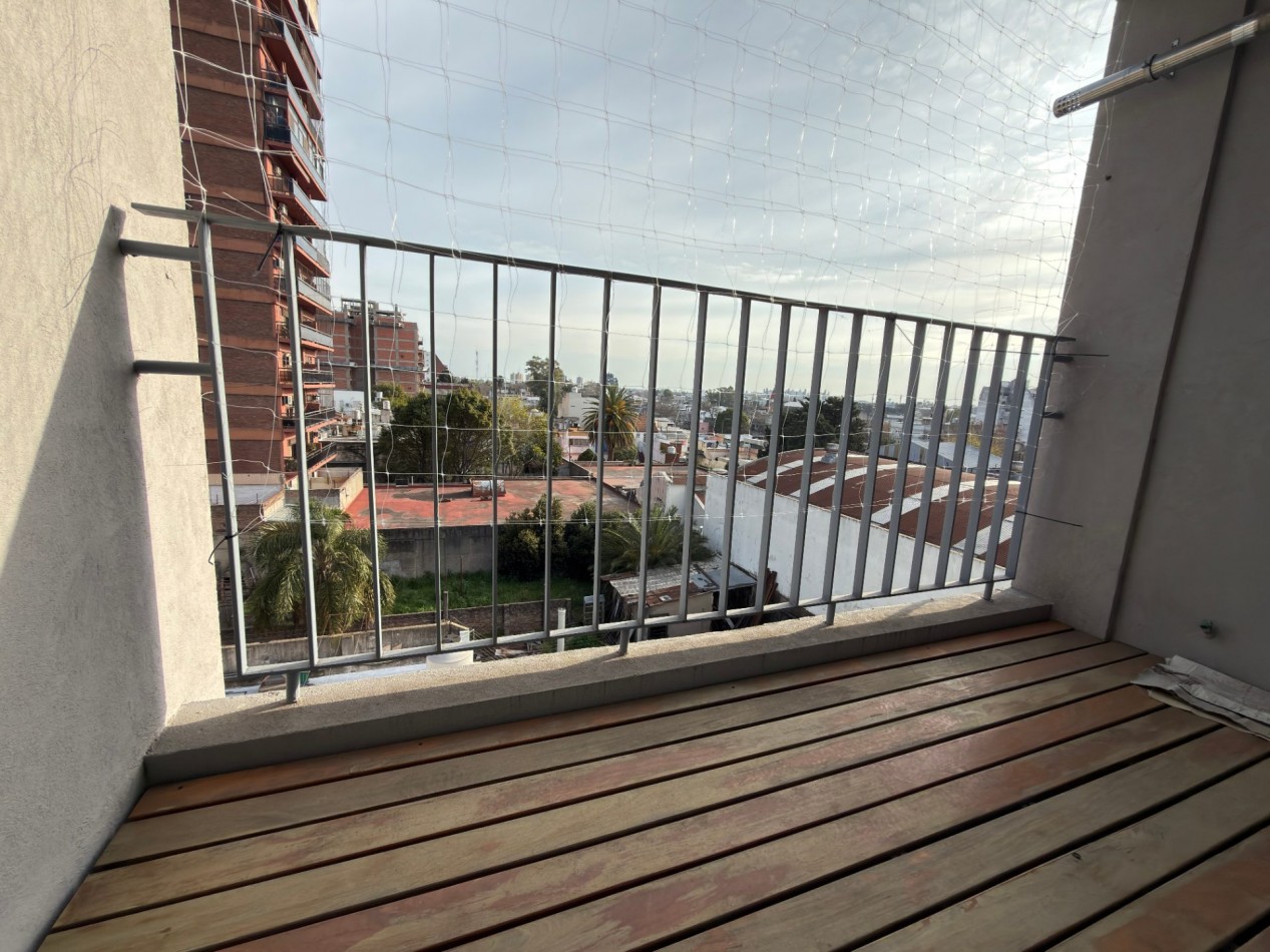 Se alquila departamento tres ambientes (Villa Lugano)
