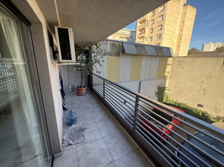 Se alquila Departamento Dos ambientes (Moron Centro)