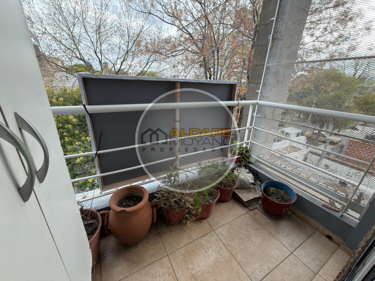 Se vende departamento tres amb, con cochera (Villa Lugano) apto credito