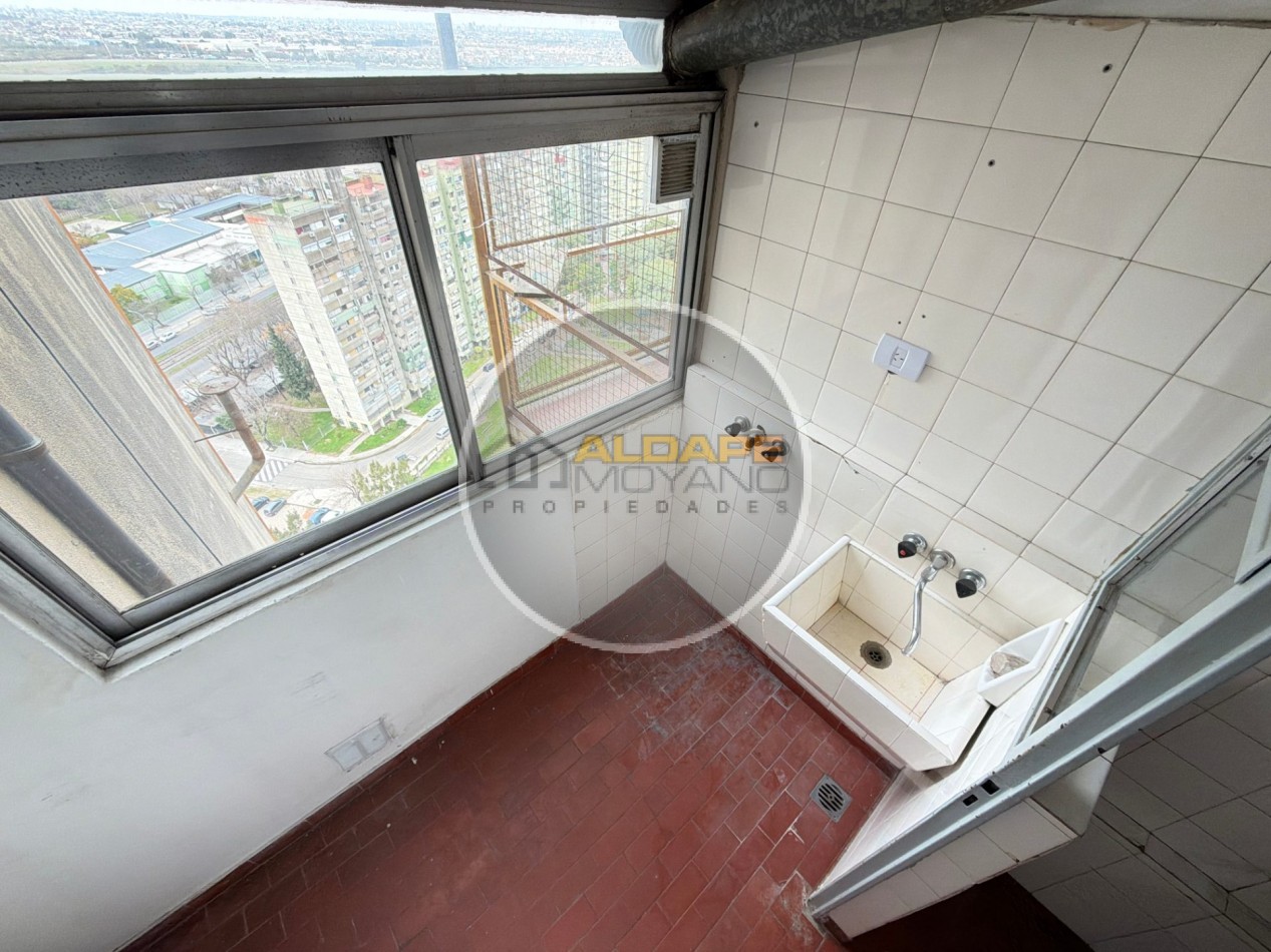 Se Vende departamento cuatro amb, con cochera (torre 11)