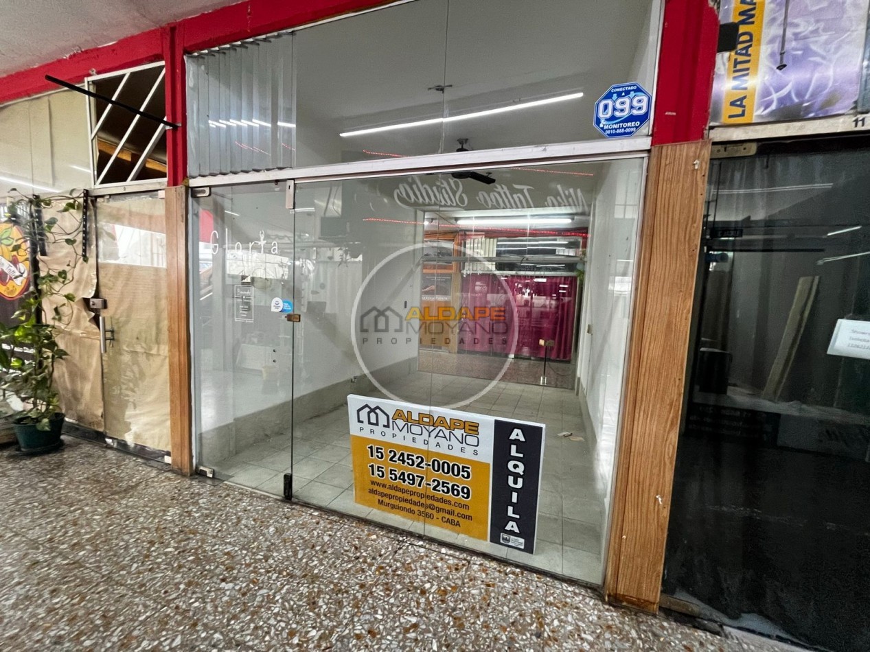 Se Alquila Local Comercial (Galeria Chilavert)