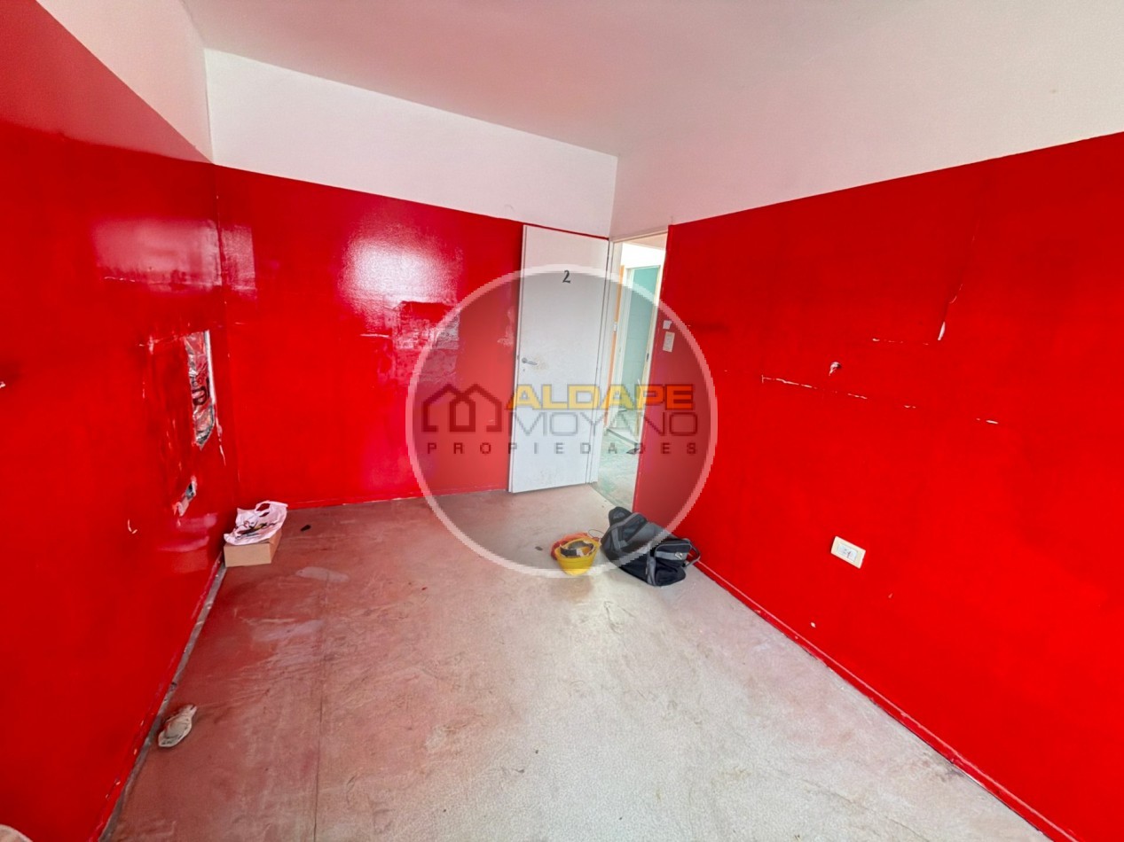 Se Vende Casa multifamiliar a Reciclar (Parque Avellaneda)