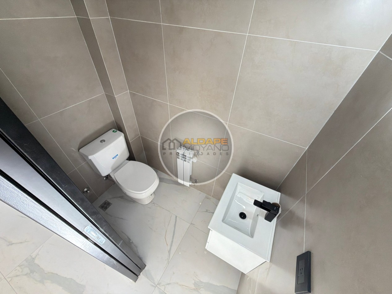 Se Vende triplex, cuatro amb, cochera doble (a estrenar)