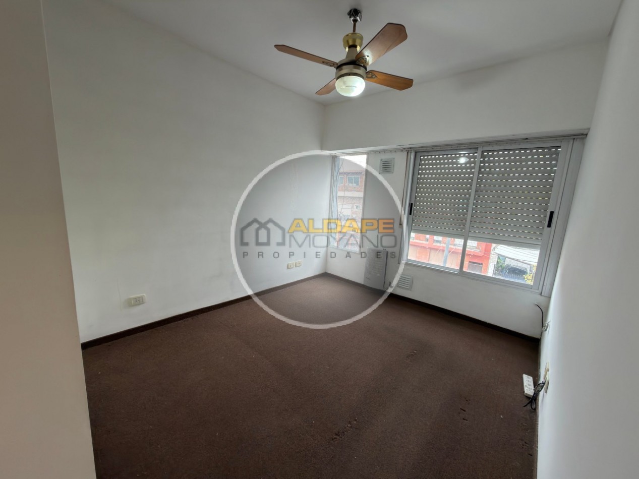 Se vende departamento tres amb, con cochera (Villa Lugano) apto credito