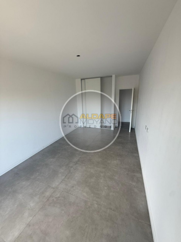 Alquiler Departamento dos amb, con cochera, amenities (Canning Center)