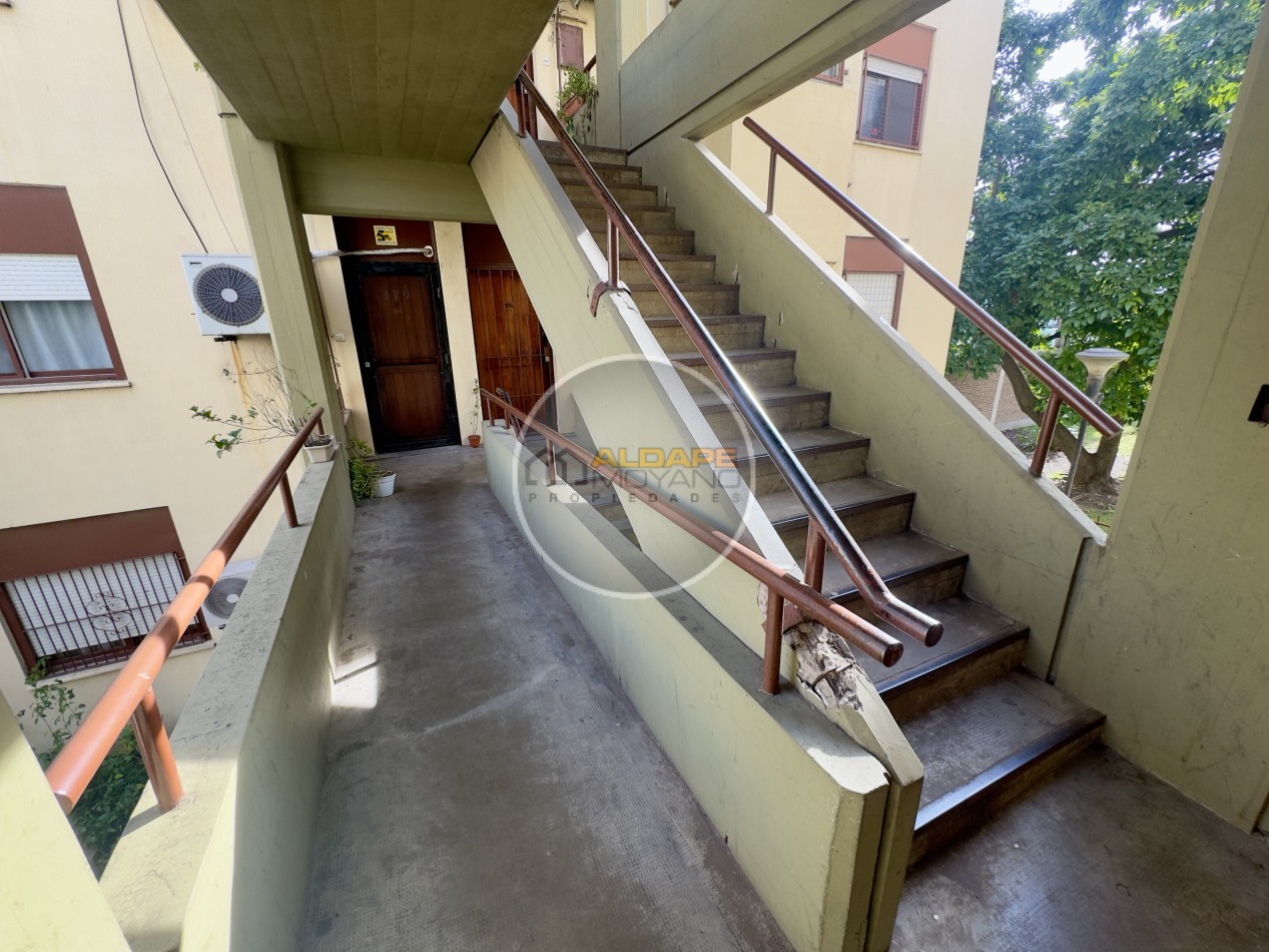 Se Vende Departamento tres amb (Barrio Macias - Villa Lugano)