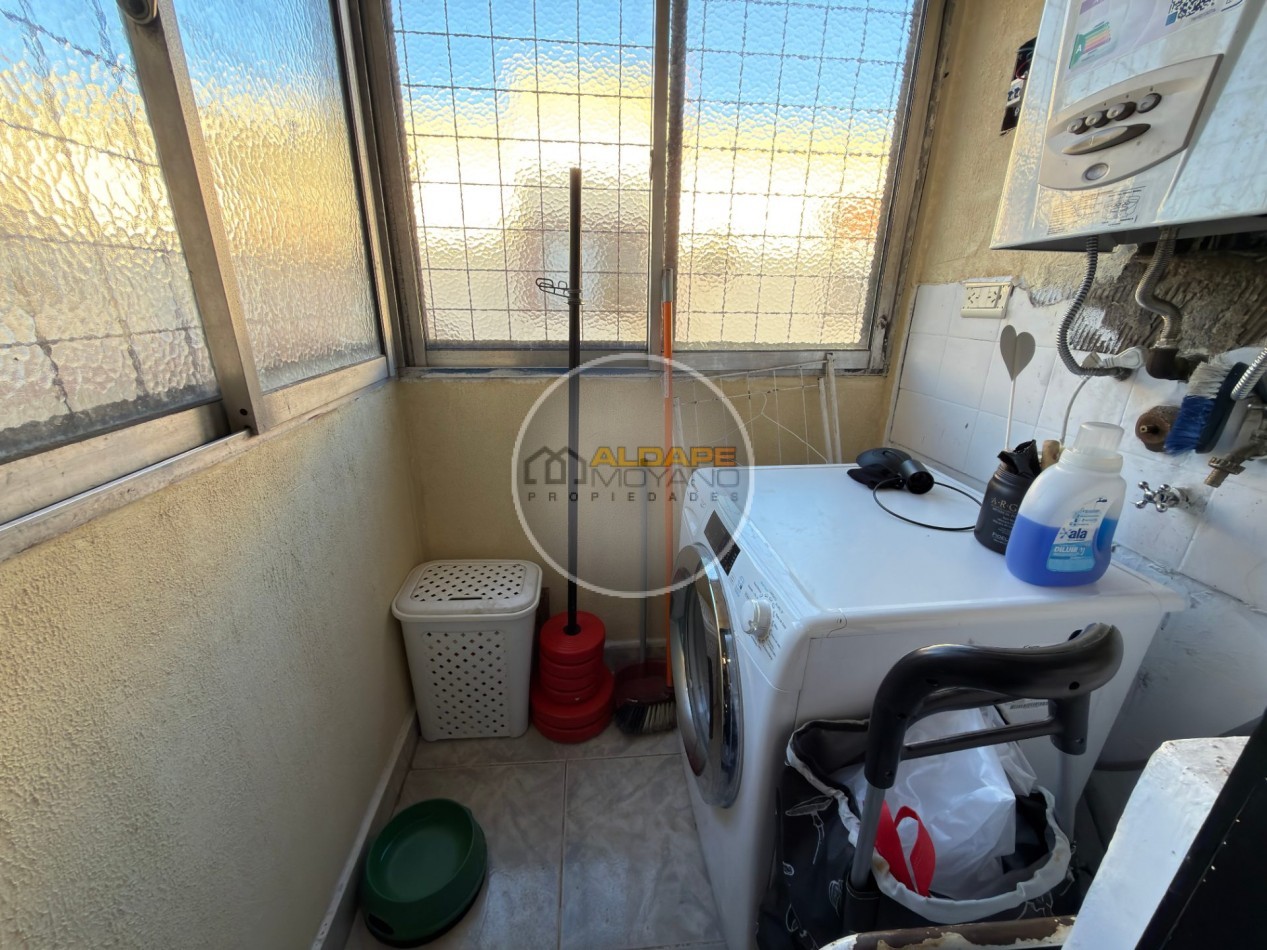 Se Vende Departamento tres ambientes (Barrio Macias)