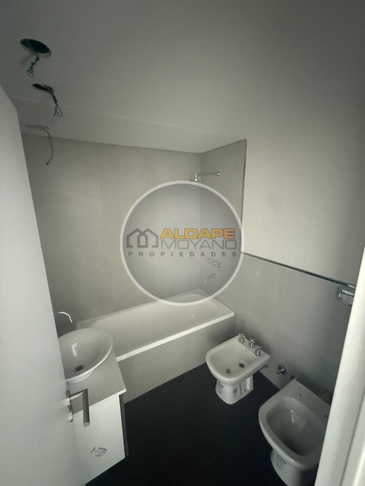 Alquiler Departamento dos amb, con cochera, amenities (Canning Center)