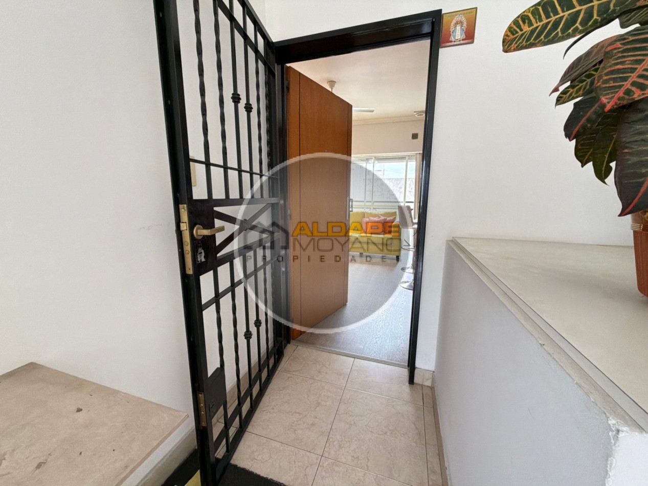 Se vende departamento tres ambientes (Liniers)