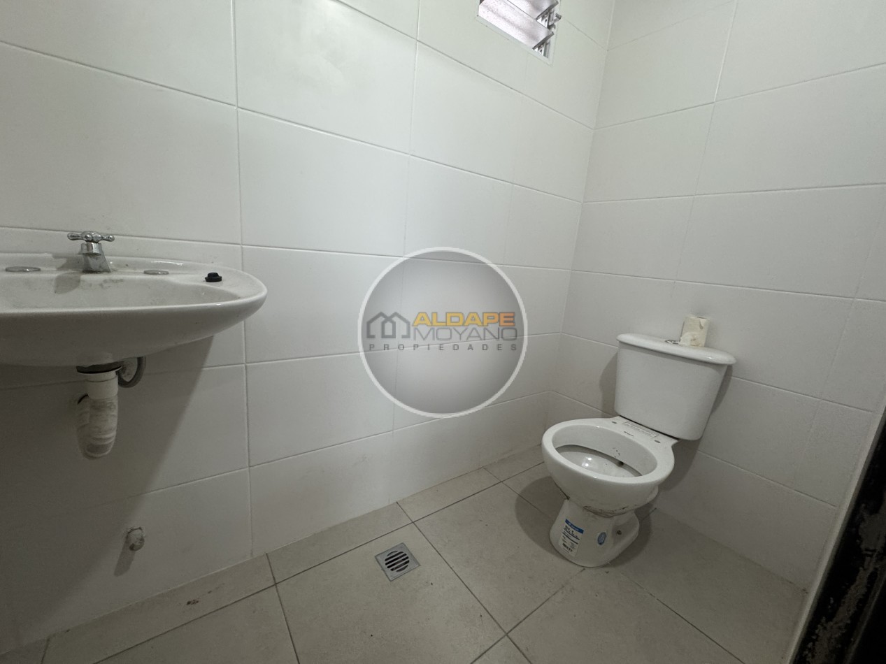 Se Alquila Local Comercial (Villa Celina)