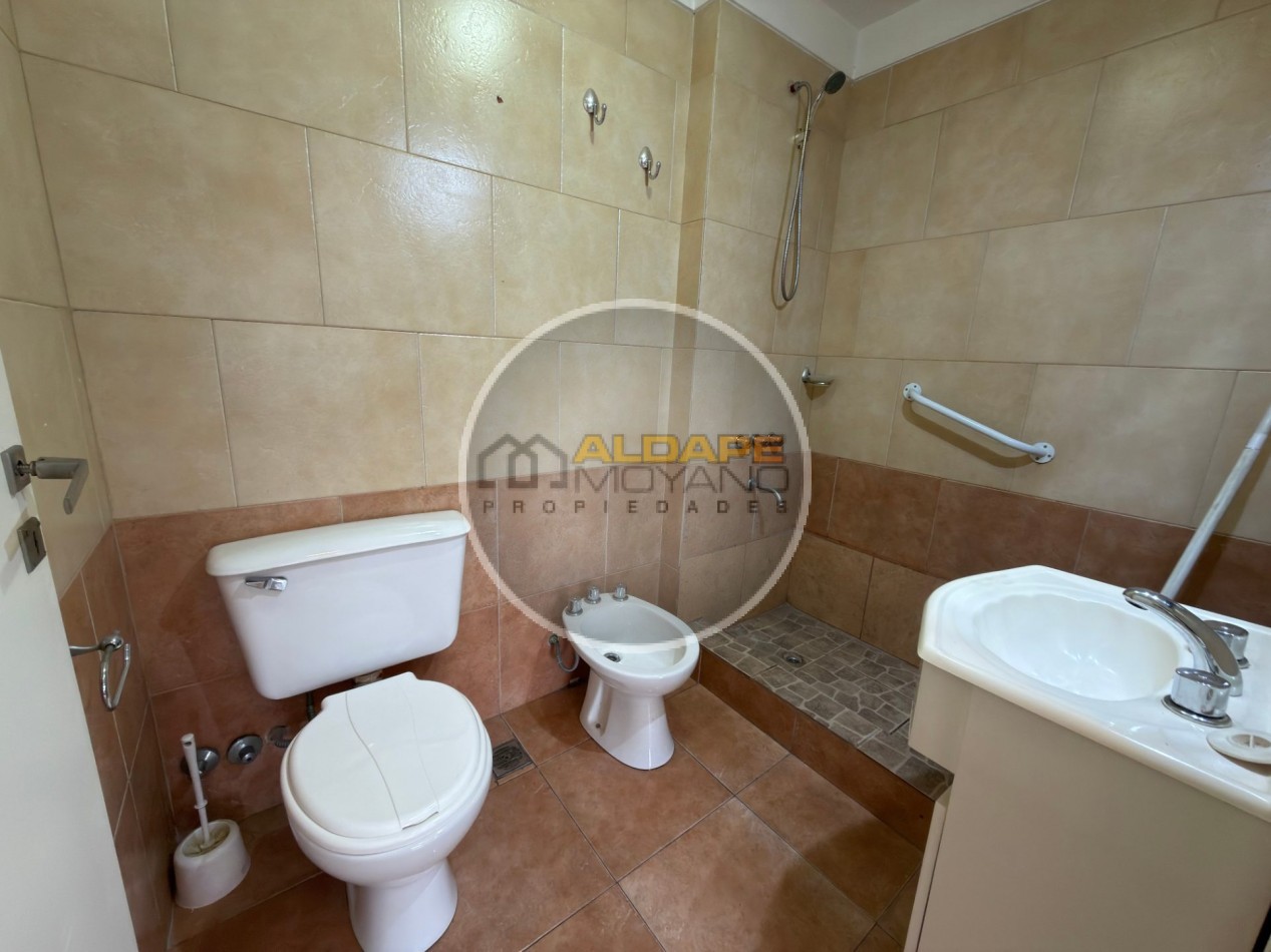 Se vende departamento tres amb, con cochera (Villa Lugano) apto credito