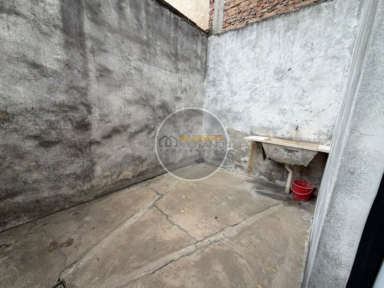 Se vende instalaciones para el Rubro Calzado, Oportunidad!! (villa lugano)