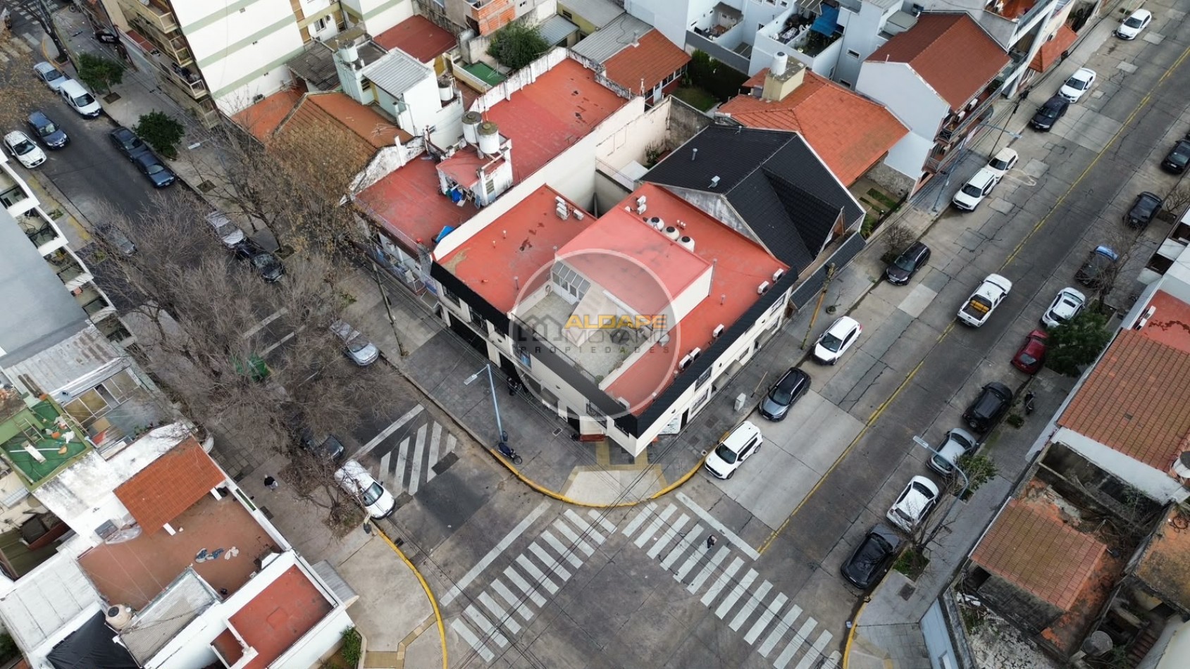 Se Vende PH, tres ambientes, con cochera (Liniers) Excelente