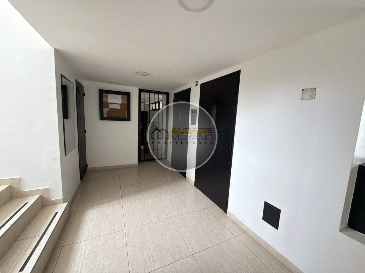 Se vende departamento tres amb. Edificio 2. Lugano 1 y 2