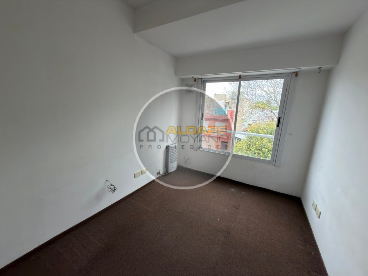 Se vende departamento tres amb, con cochera (Villa Lugano) apto credito
