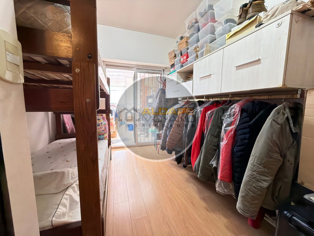 Se vende departamento tres ambientes (Liniers)