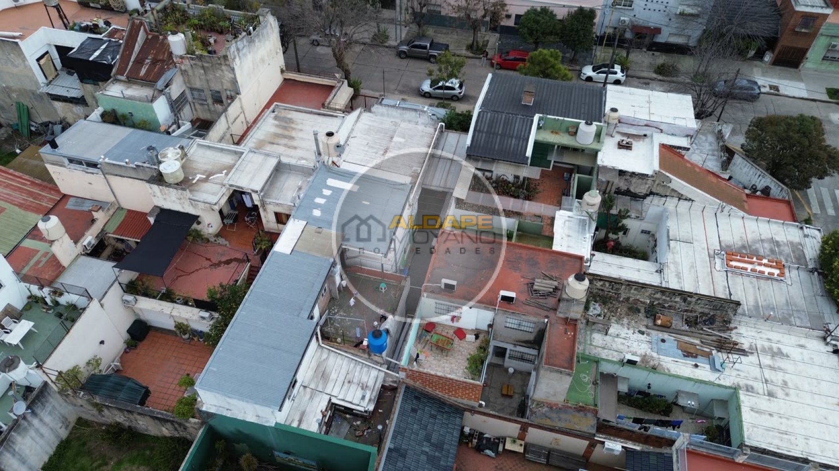 Se Vende Casa multifamiliar a Reciclar (Parque Avellaneda)