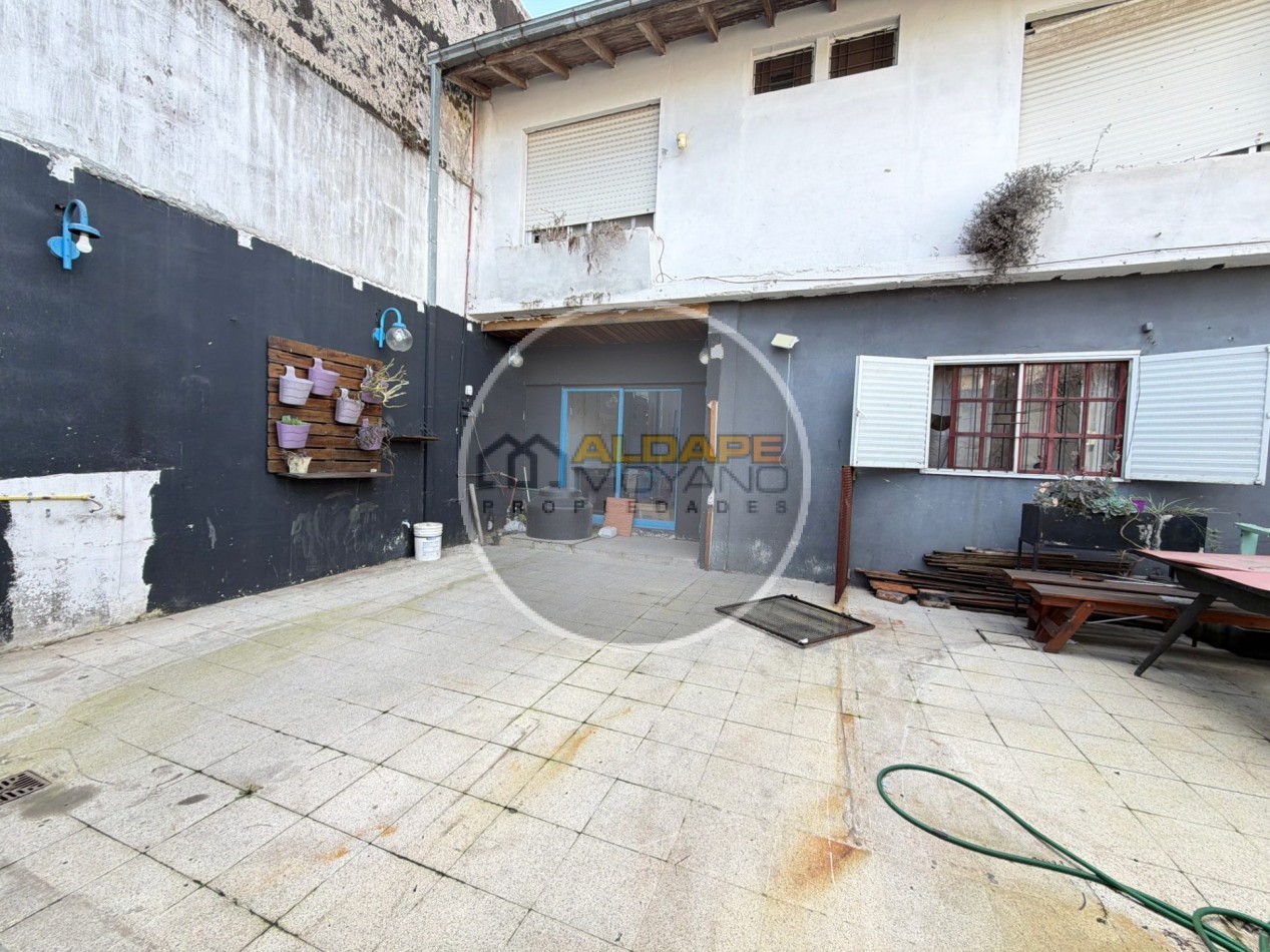 Se Vende Casa, ideal multi familiar (a remodelar)
