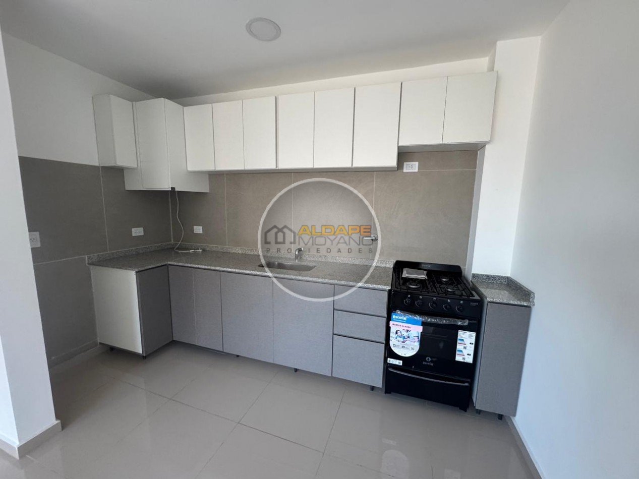 Se Alquila dos amb, 3to piso, frente (Villa Lugano)