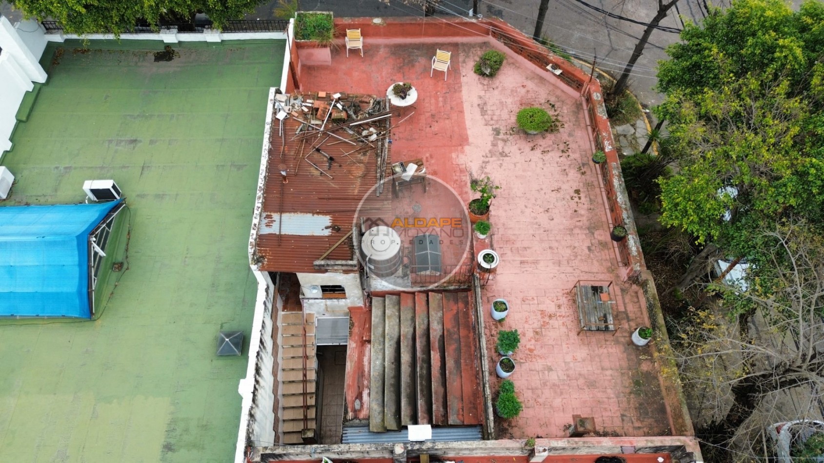 Se Vende Casa tres amb, cochera doble, A Reciclar!! (Ciudadela)