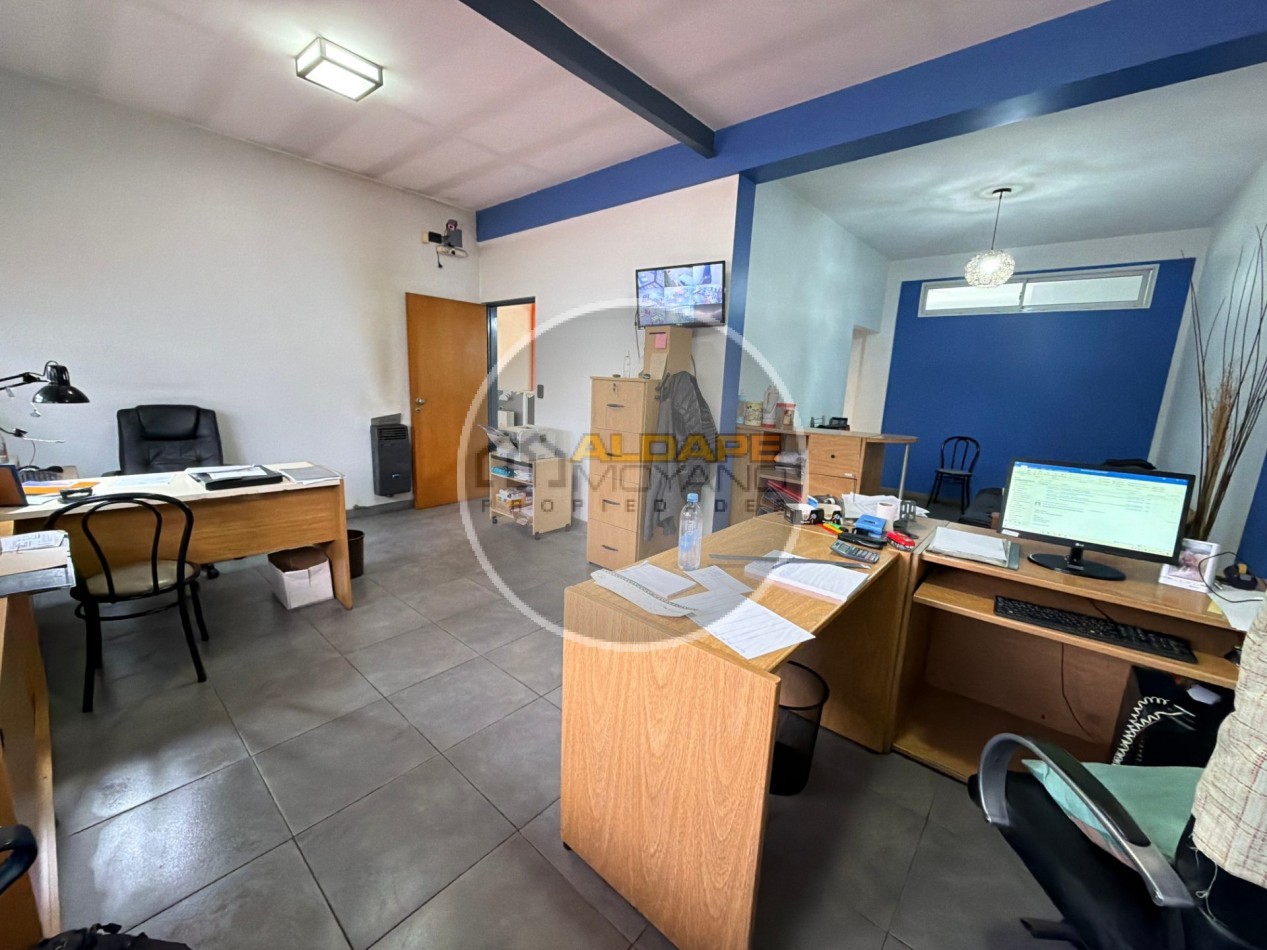 Se alquila Galpon con oficinas (ex imprenta) Parque Avellaneda