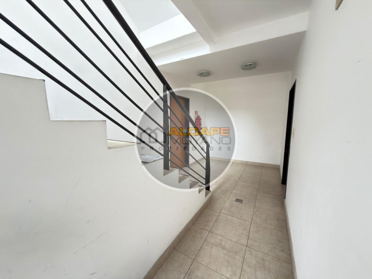 Se vende departamento tres ambientes (Liniers)