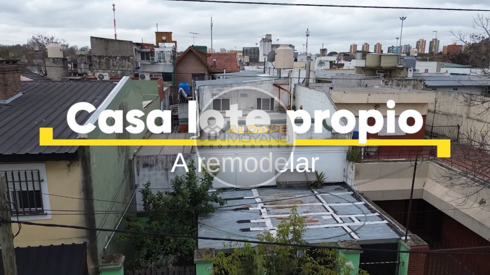 Se Vende Casa multifamiliar a Reciclar (Parque Avellaneda)