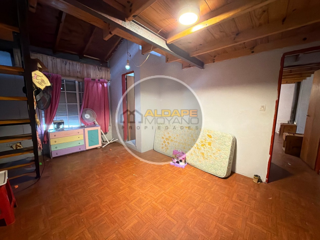 Se Vende Casa, ideal multi familiar (a remodelar)