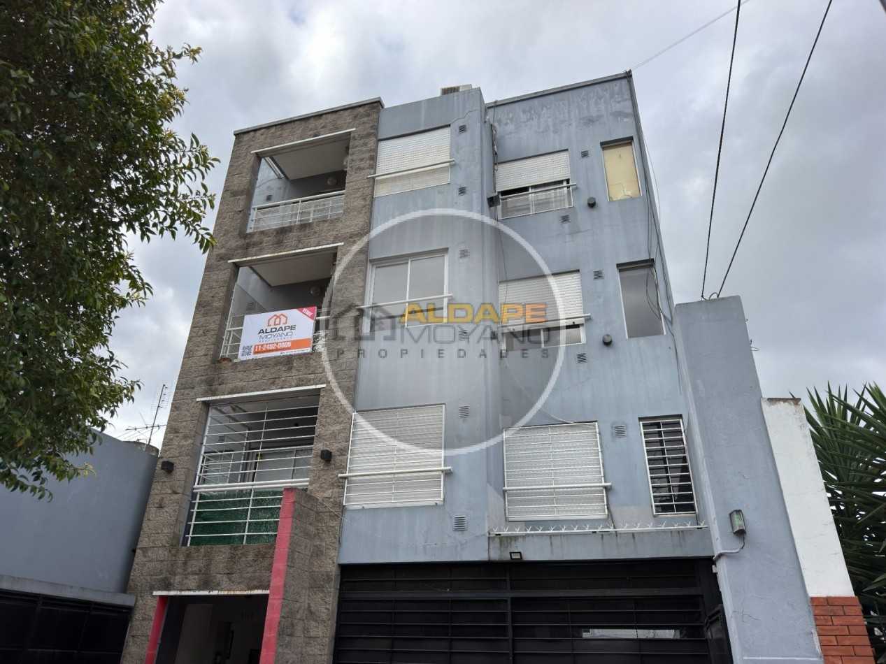 Se vende departamento tres amb, con cochera (Villa Lugano) apto credito