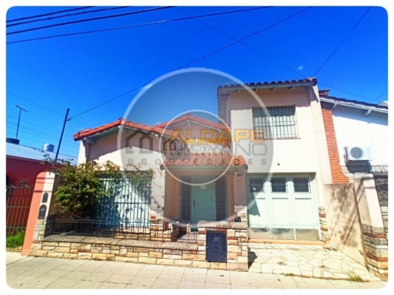 Se Vende Casa multifamiliar lote 8,66 x 24 mts Ramos Mejia, se acepta permuta