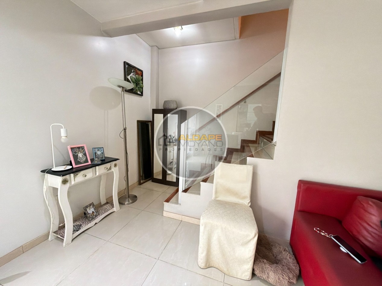 Se Vende PH, tres ambientes, con cochera (Liniers) Excelente