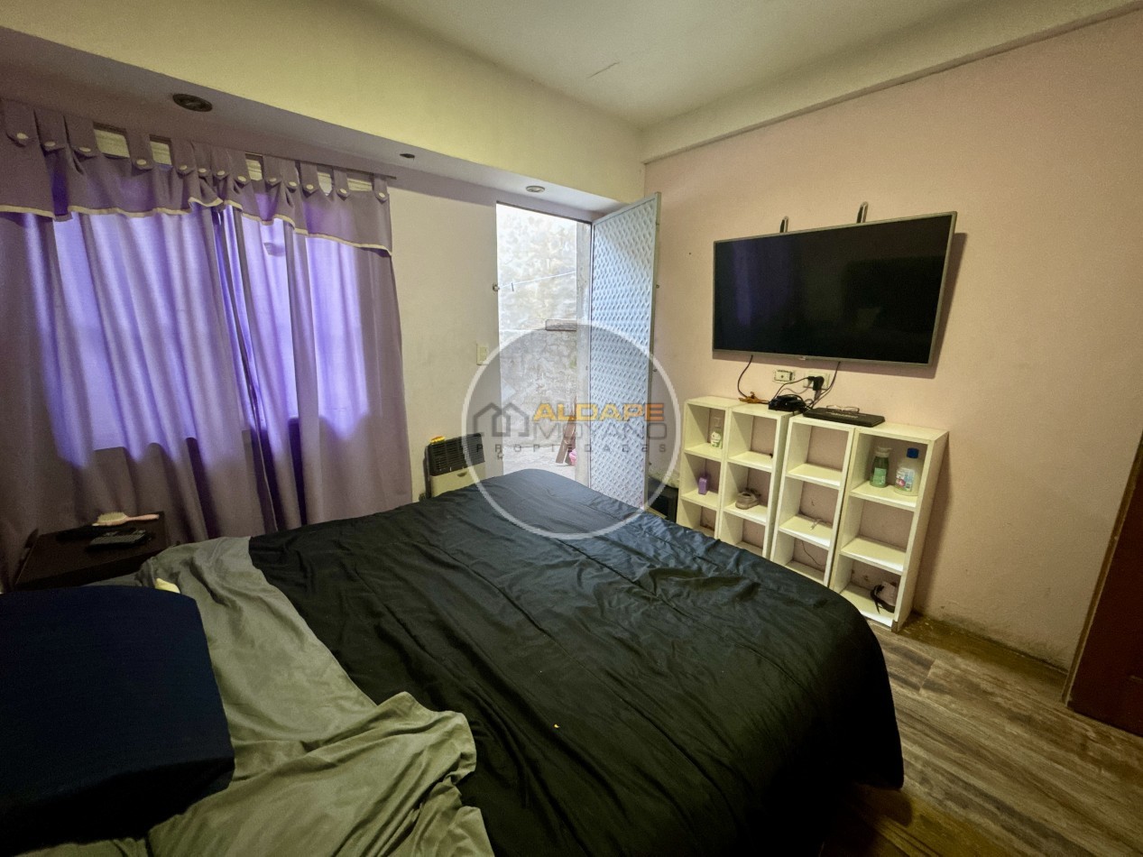 Se Vende PH tres ambientes, contrafrente. Ciudadela