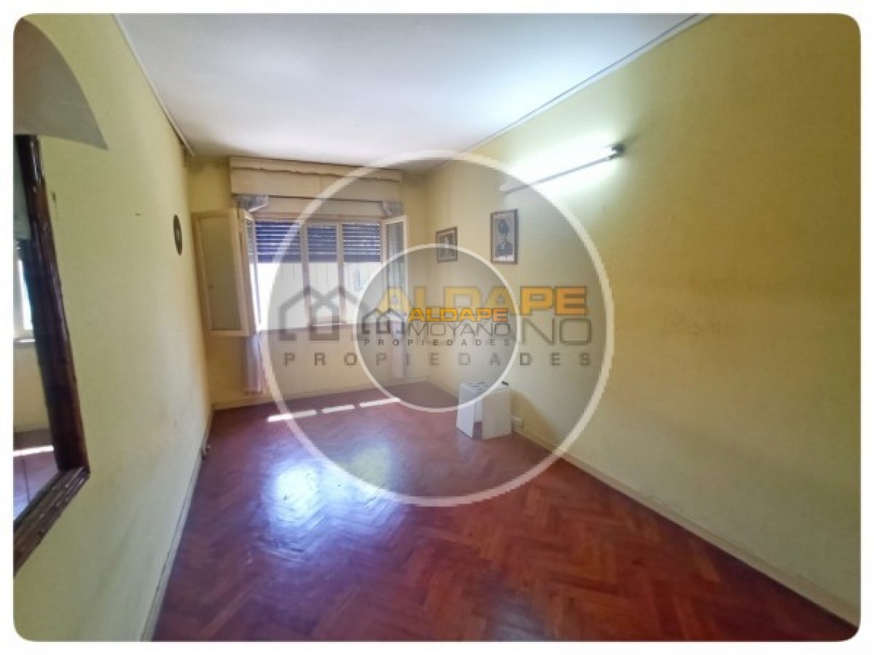 Se Vende Casa multifamiliar lote 8,66 x 24 mts Ramos Mejia, se acepta permuta