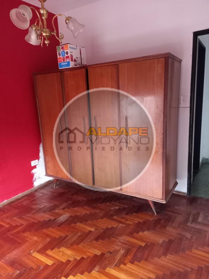 Se Vende local comercial, cochera, depto tres amb, y fondo libre (Villa Lugano) 