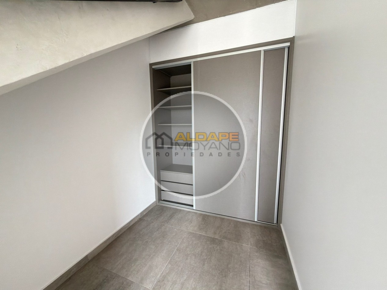 Se Vende Departamento dos amb en duplex con terraza (Cabral 3300 canning)