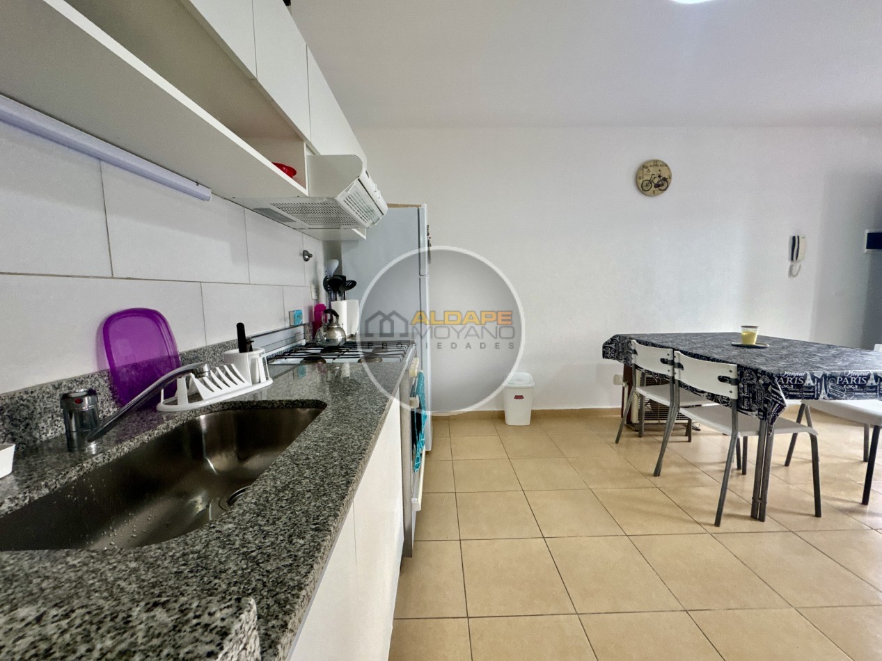 Se vende departamento dos ambientes con cochera (planta baja con cochera)