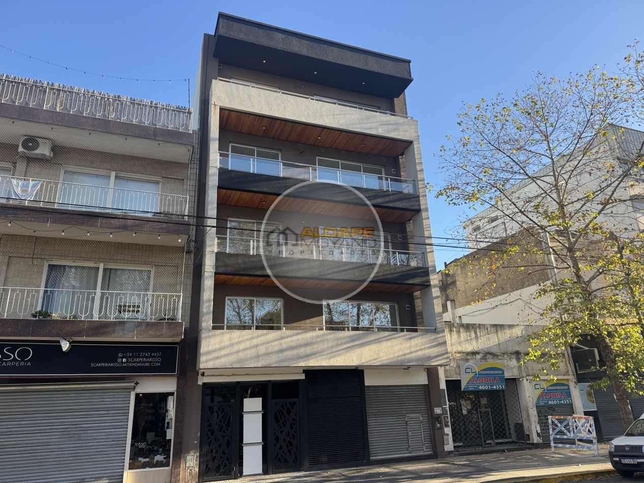 Se Alquila dos amb, 3to piso, frente (Villa Lugano)