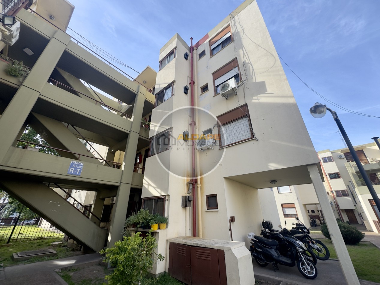 Se Vende Departamento tres amb (Barrio Macias - Villa Lugano)