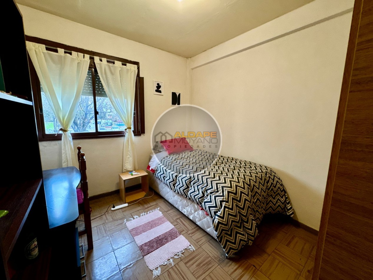 Se Vende Departamento cuatro ambientes (Barrio Macias)